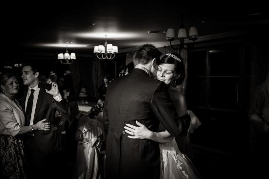 Sally & Martin - Lucky Blue Wedding Photography - The Nottinghamshire- -80