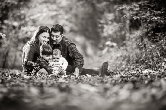 2016-Family-Portraits-Sam&Ozan-Emir-www.luckyblueweddings.co.uk-9
