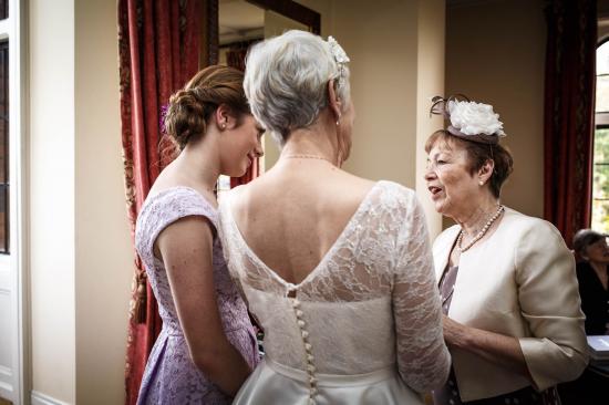 2017 Weddings www.luckyblueweddings.co.uk Tricia & Dave SCREEN 039