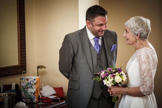 2017 Weddings www.luckyblueweddings.co.uk Tricia & Dave SCREEN 044