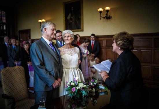 2017 Weddings www.luckyblueweddings.co.uk Tricia & Dave SCREEN 077
