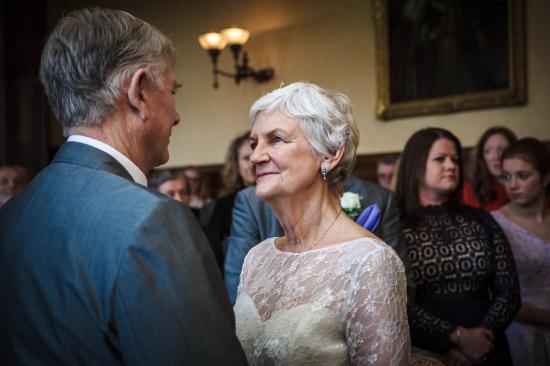 2017 Weddings www.luckyblueweddings.co.uk Tricia & Dave SCREEN 086