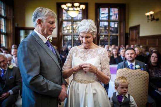 2017 Weddings www.luckyblueweddings.co.uk Tricia & Dave SCREEN 094