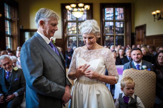 2017 Weddings www.luckyblueweddings.co.uk Tricia & Dave SCREEN 095