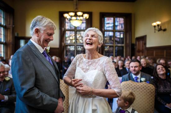 2017 Weddings www.luckyblueweddings.co.uk Tricia & Dave SCREEN 097