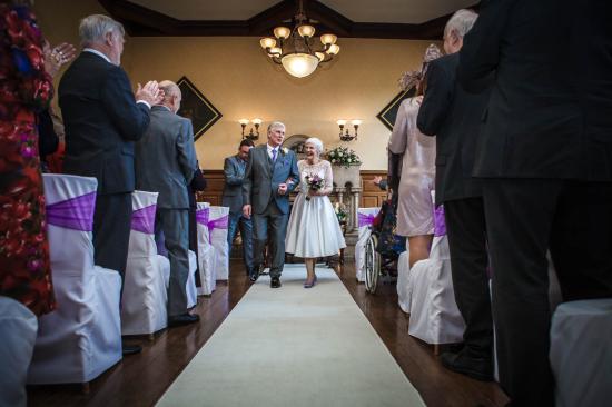 2017 Weddings www.luckyblueweddings.co.uk Tricia & Dave SCREEN 133