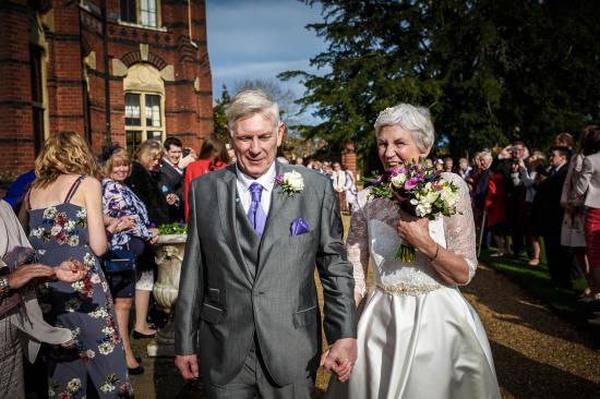 2017 Weddings www.luckyblueweddings.co.uk Tricia & Dave SCREEN 157