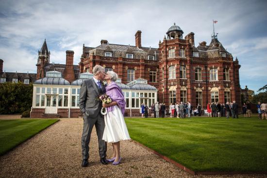 2017 Weddings www.luckyblueweddings.co.uk Tricia & Dave SCREEN 192