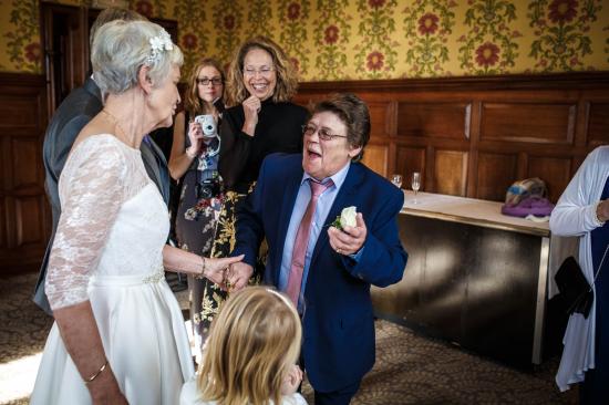 2017 Weddings www.luckyblueweddings.co.uk Tricia & Dave SCREEN 250