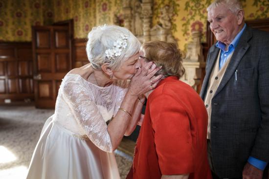 2017 Weddings www.luckyblueweddings.co.uk Tricia & Dave SCREEN 258